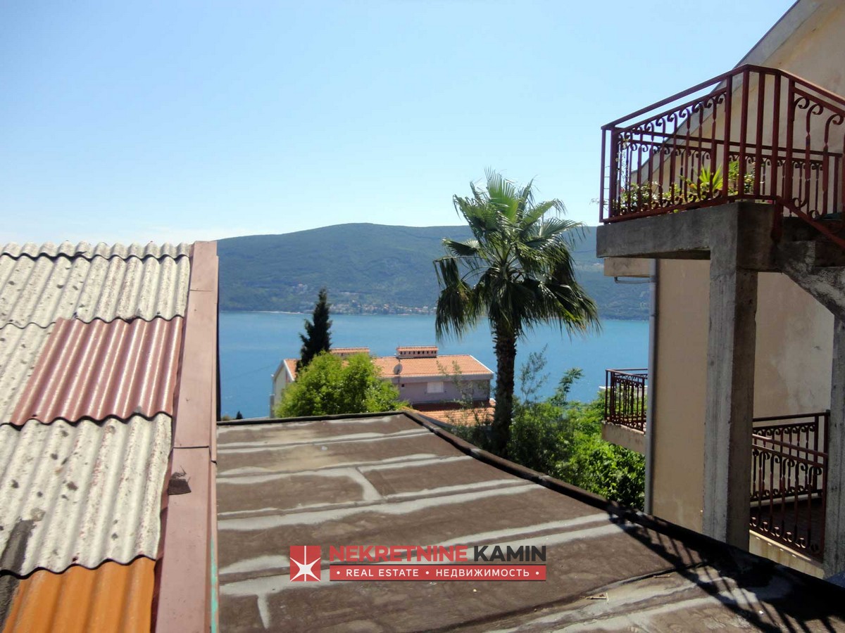 Two-Level House with Yard and Sea View, Topla, Herceg Novi
